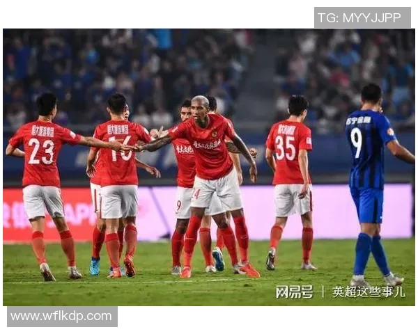 武汉足球队以72分稳居大师赛积分榜首位争冠形势一片大好 武汉足球队以72分稳居大师赛积分榜首位争冠形势一片大好