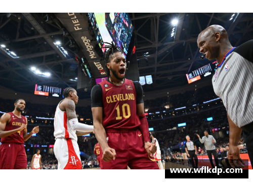 勇士队首战火箭，猛龙迎战骑士，NBA新赛季开幕战大揭秘